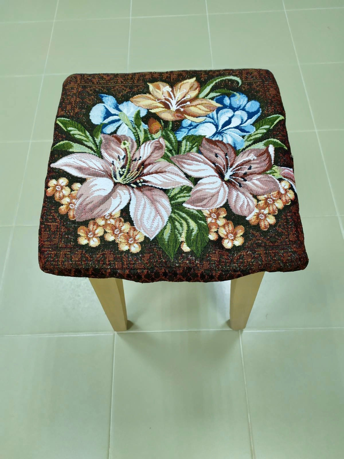 Деталь вышивки 3